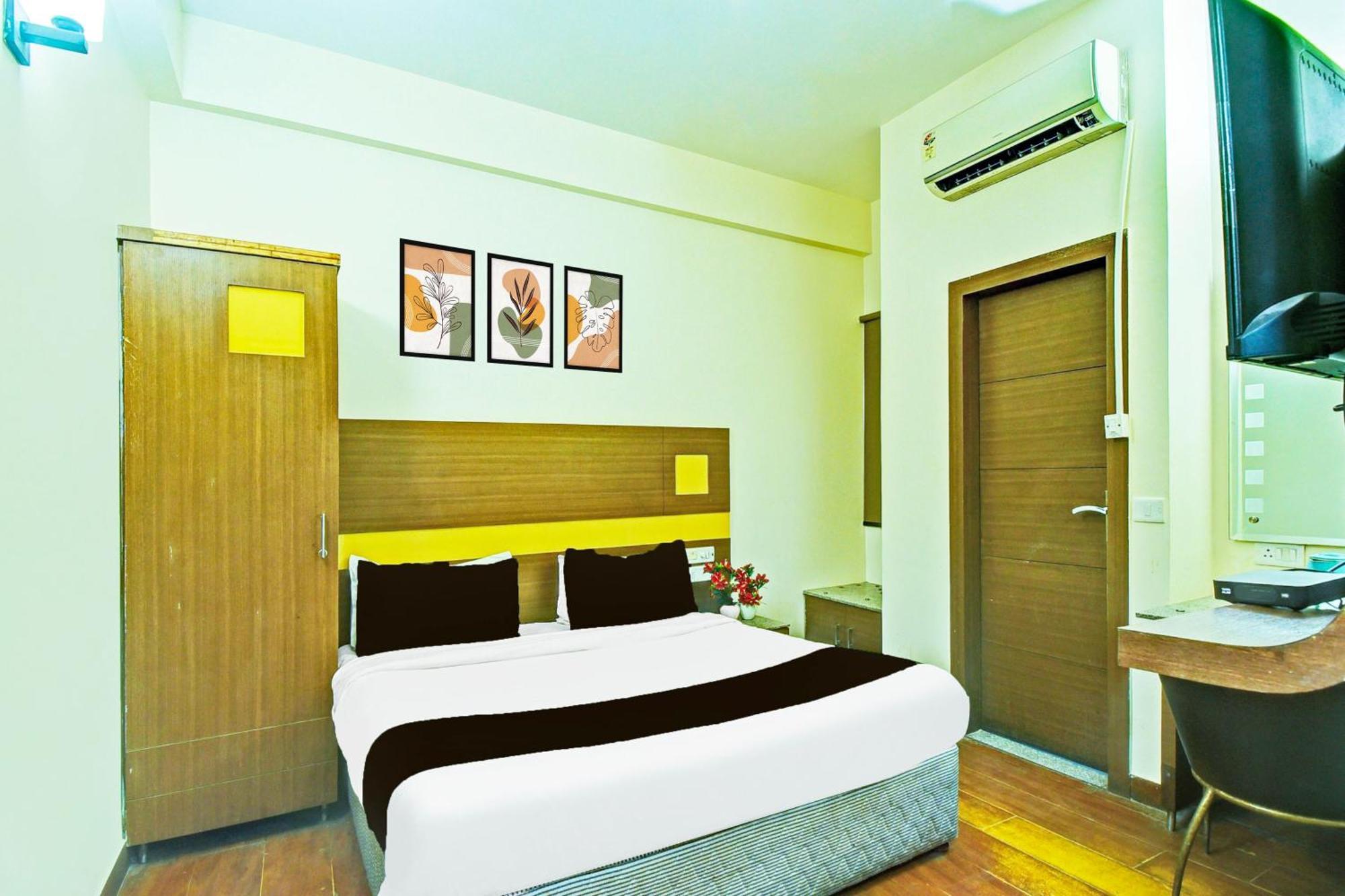 Super Townhouse Amrapali Circle Formerly Hotel Aqua Divisione di Divisione di Jaipur Esterno foto