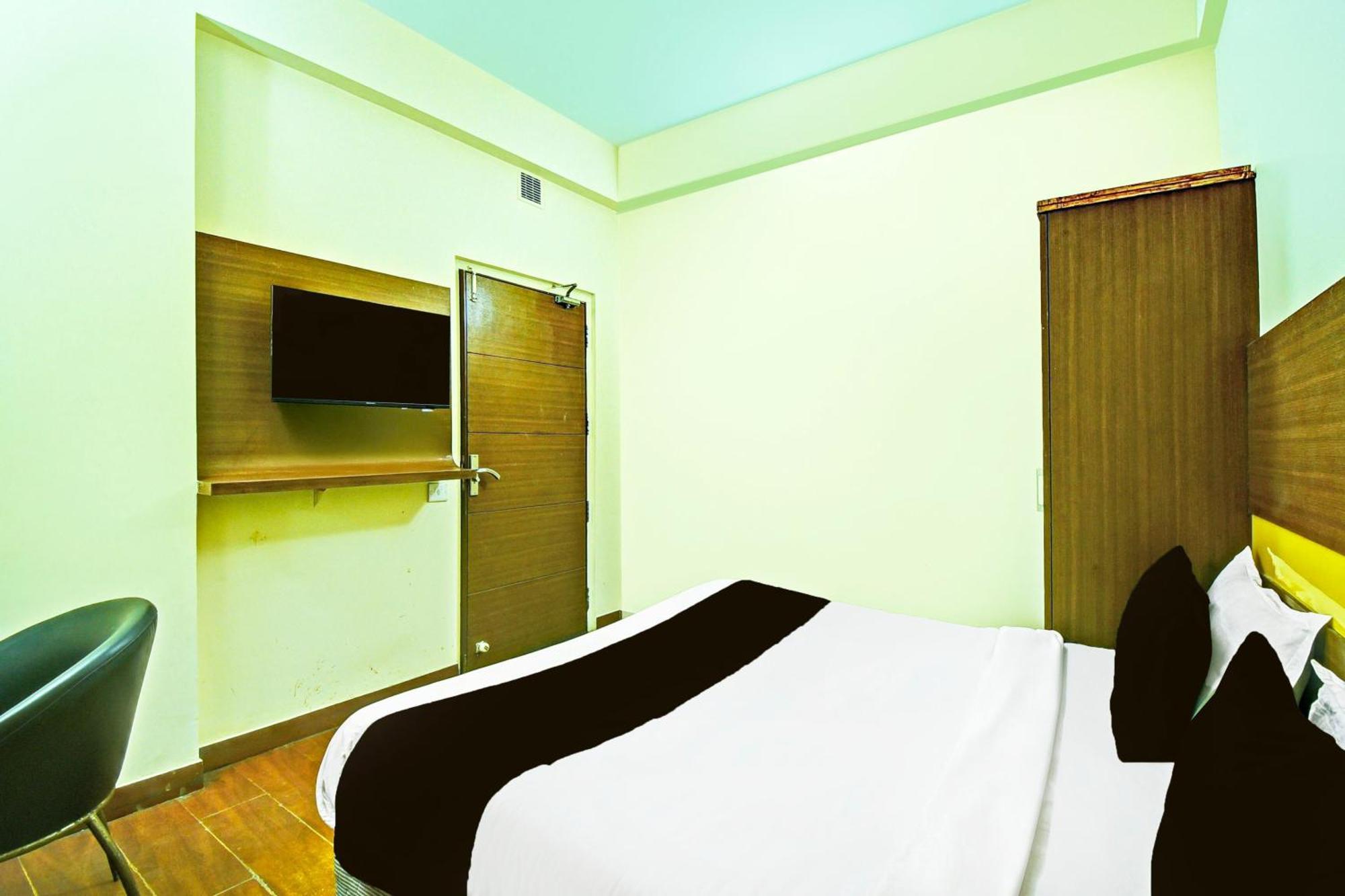 Super Townhouse Amrapali Circle Formerly Hotel Aqua Divisione di Divisione di Jaipur Esterno foto