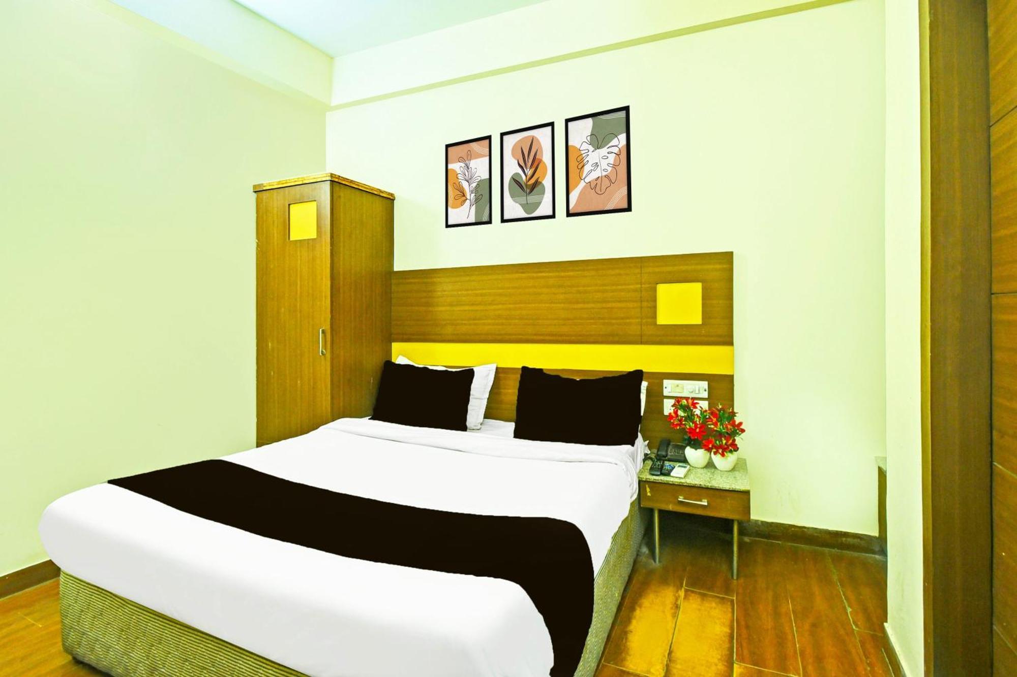 Super Townhouse Amrapali Circle Formerly Hotel Aqua Divisione di Divisione di Jaipur Esterno foto