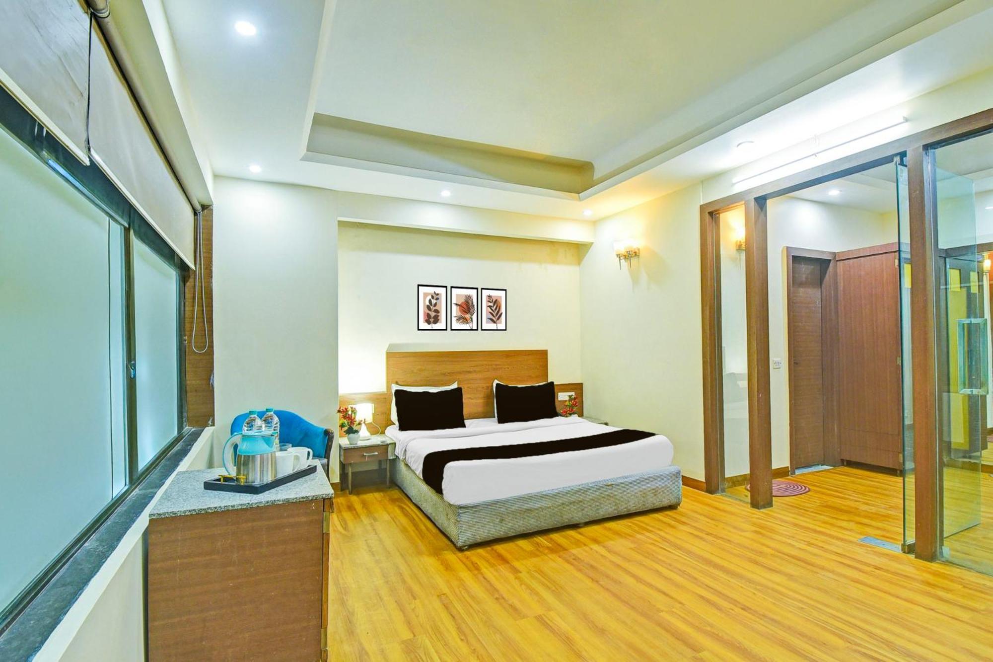 Super Townhouse Amrapali Circle Formerly Hotel Aqua Divisione di Divisione di Jaipur Esterno foto