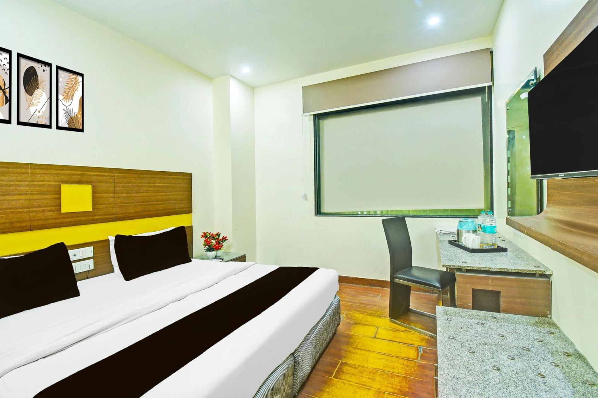 Super Townhouse Amrapali Circle Formerly Hotel Aqua Divisione di Divisione di Jaipur Esterno foto